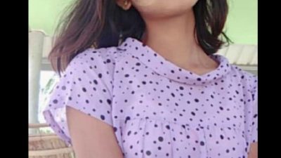 Desi Village girl showing her nude and boobs
