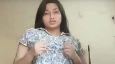 Hot college girl showing her nude videos